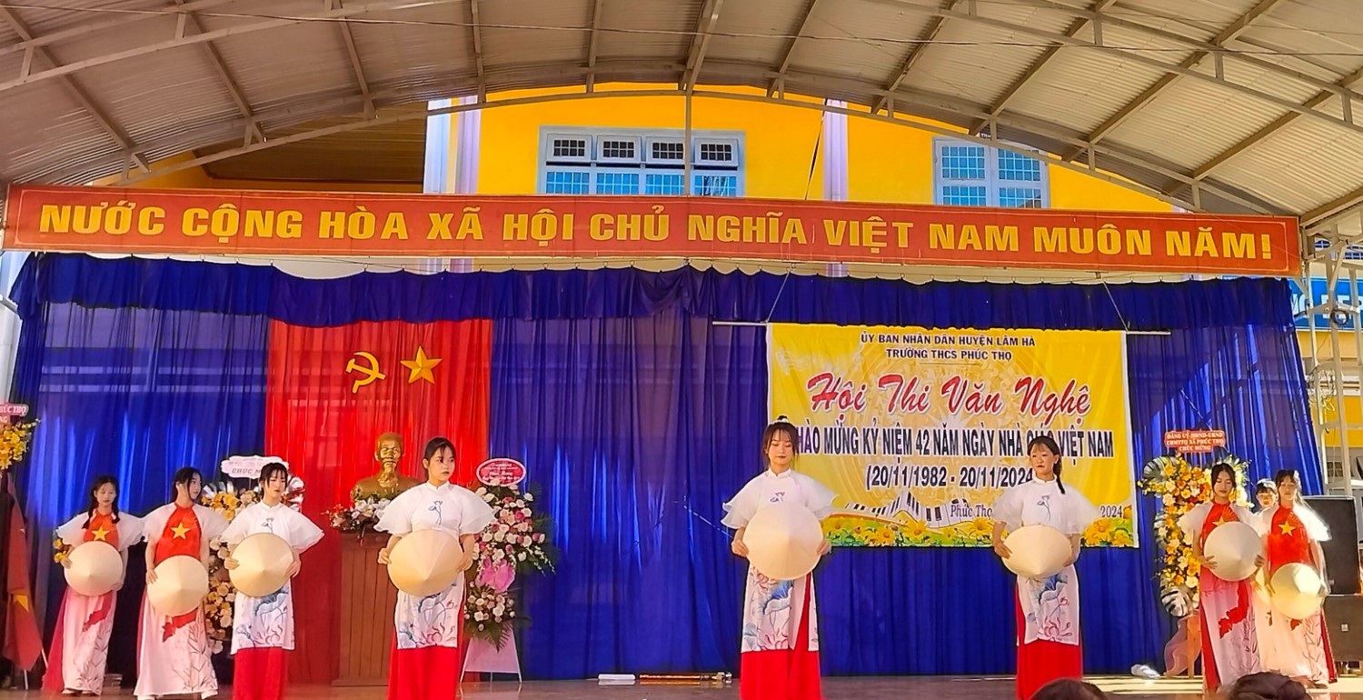 NGÀY LỄ 20 THÁNG 11