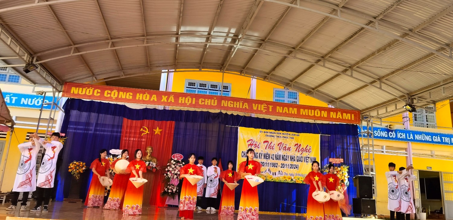 NGÀY LỄ 20 THÁNG 11