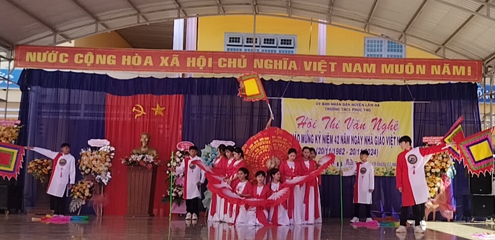 NGÀY LỄ 20 THÁNG 11