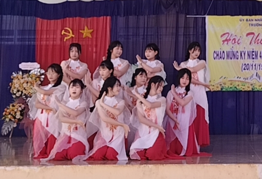 NGÀY LỄ 20 THÁNG 11