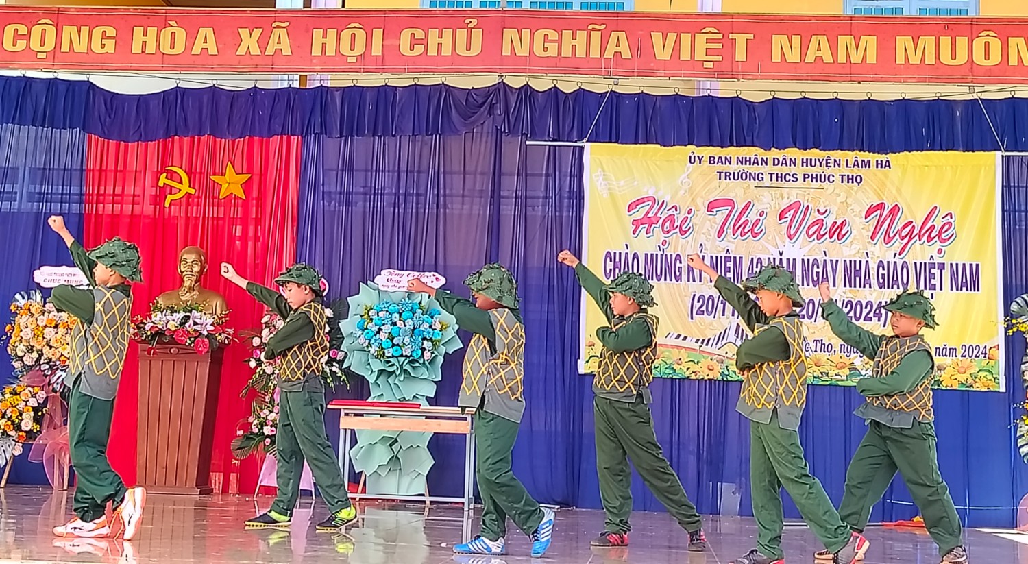 NGÀY LỄ 20 THÁNG 11