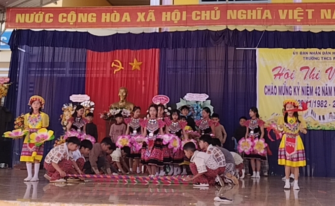 NGÀY LỄ 20 THÁNG 11