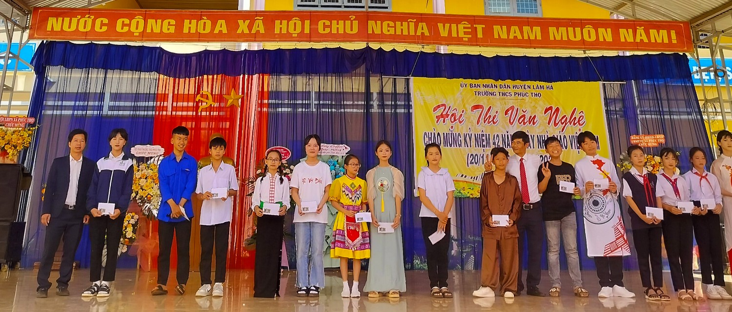 NGÀY LỄ 20 THÁNG 11
