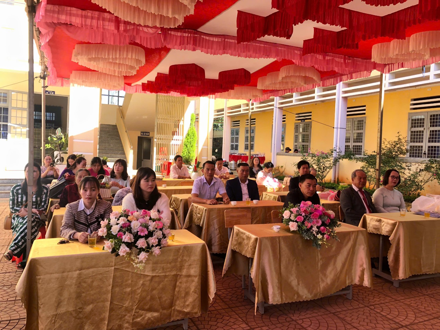 NGÀY LỄ 20 THÁNG 11