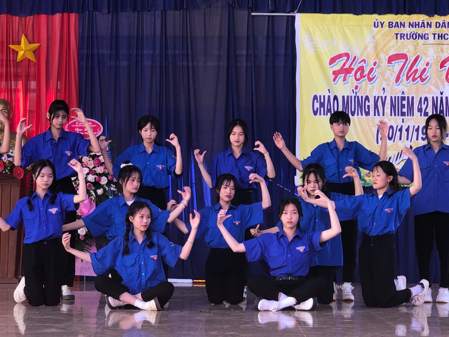 NGÀY LỄ 20 THÁNG 11