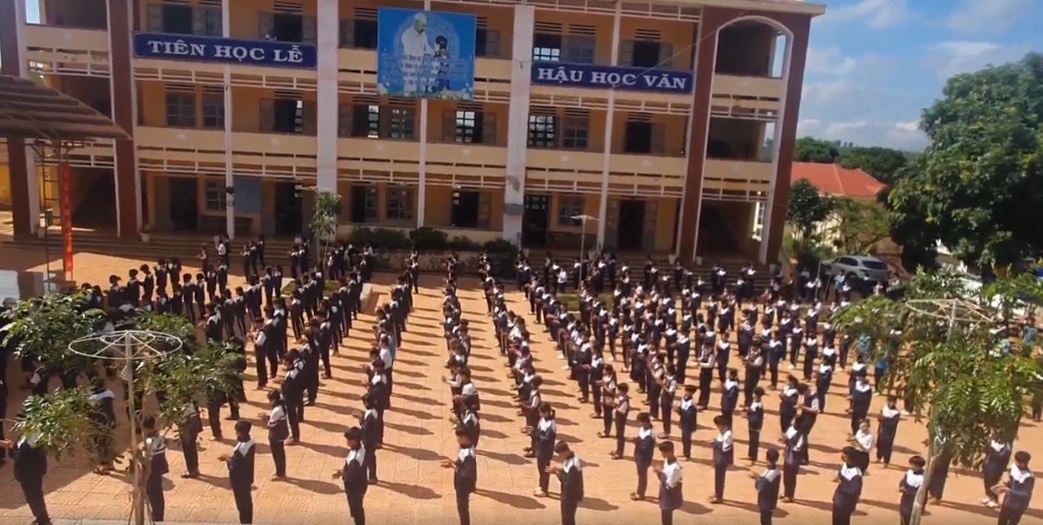 Thể dục giữa giờ THCS Phúc Thọ