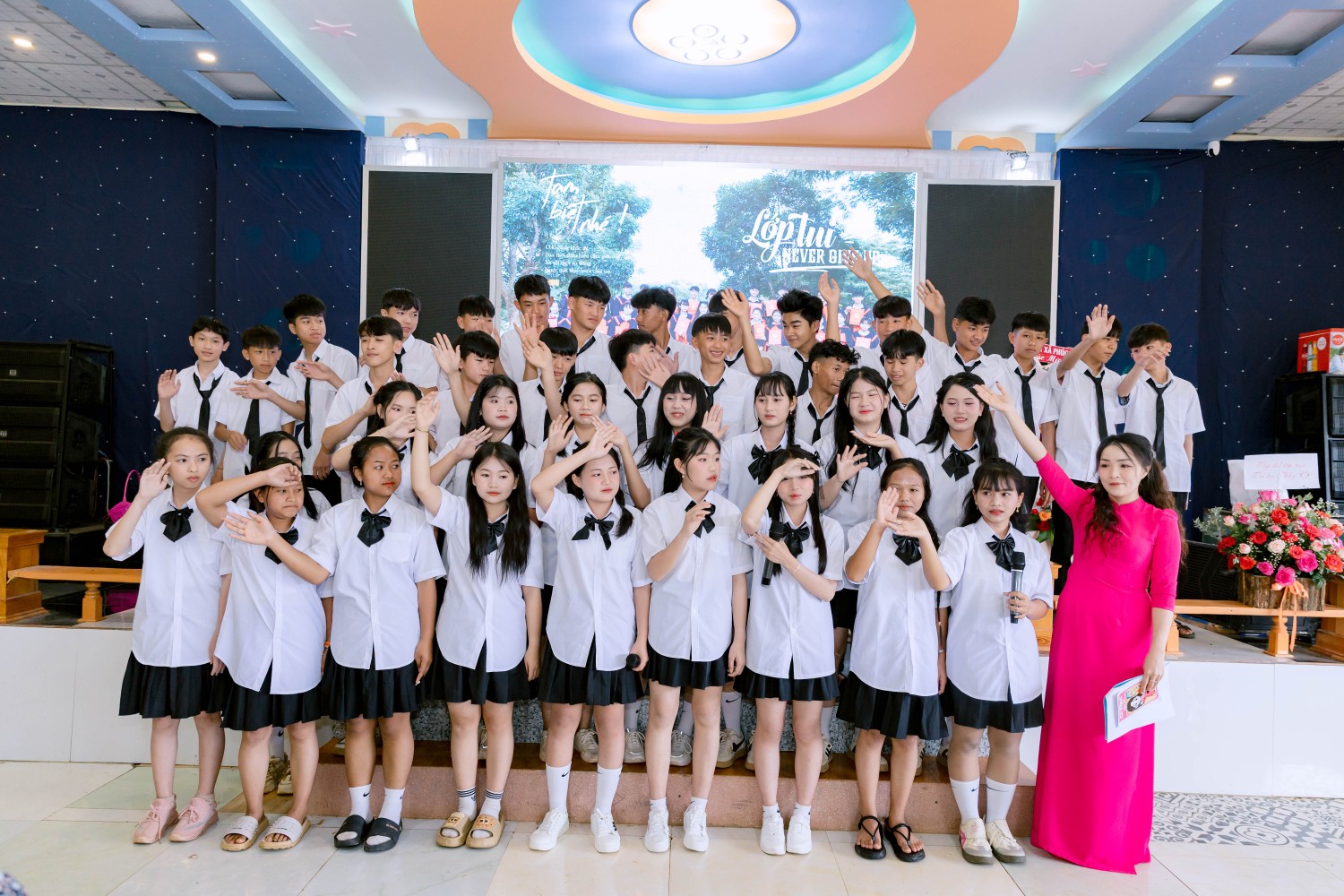 TRI ÂN KHỐI 9 NĂM HỌC 2024 - 2025