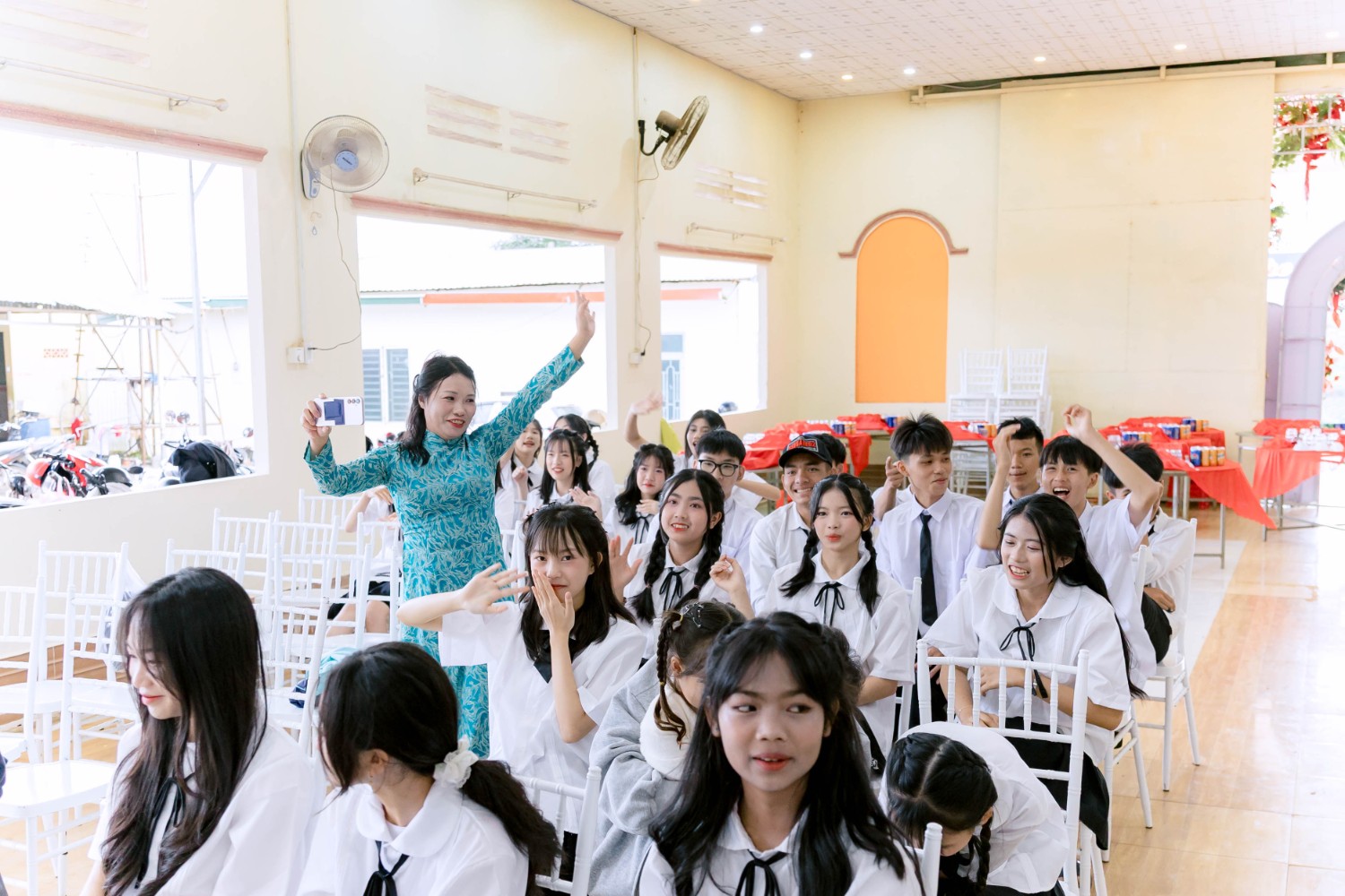 TRI ÂN KHỐI 9 NĂM HỌC 2024 - 2025