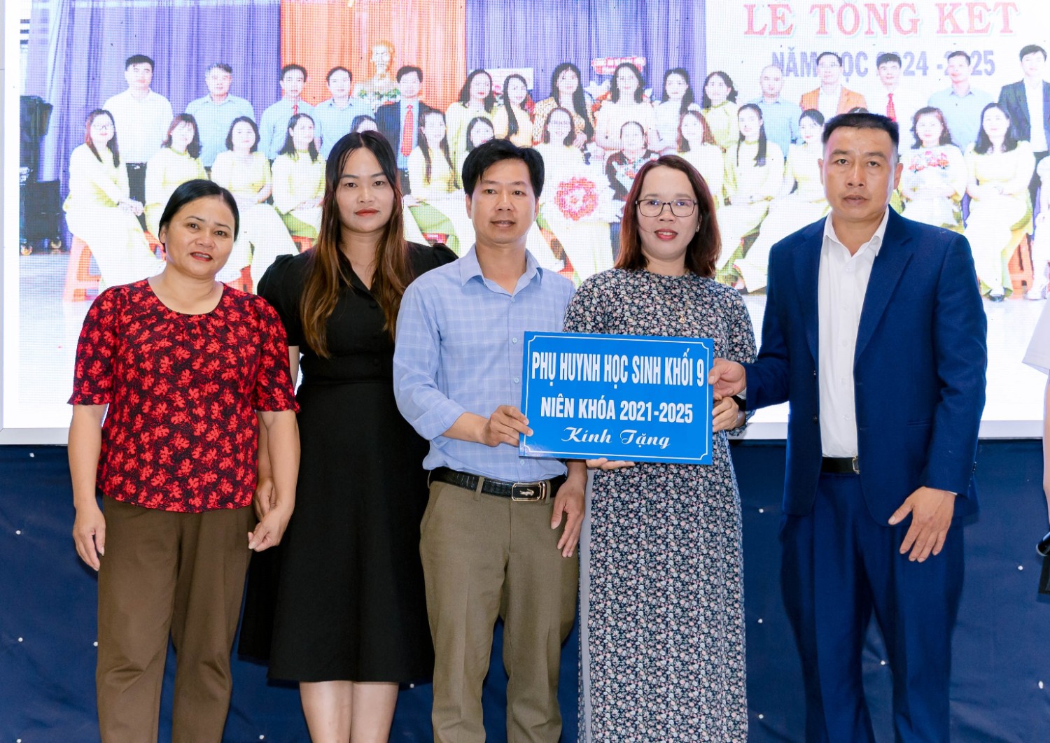 TRI ÂN KHỐI 9 NĂM HỌC 2024 - 2025