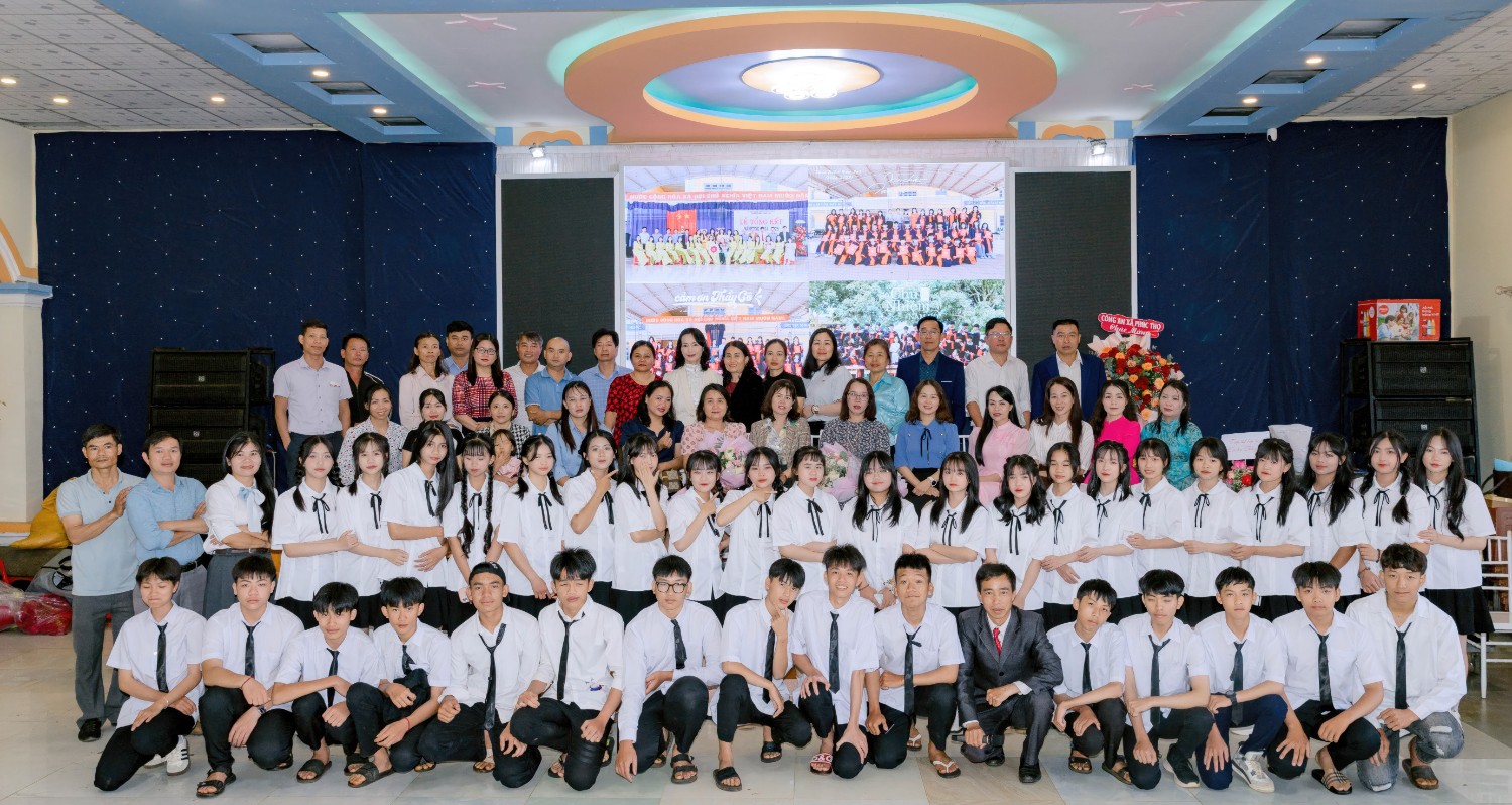 TRI ÂN KHỐI 9 NĂM HỌC 2024 - 2025